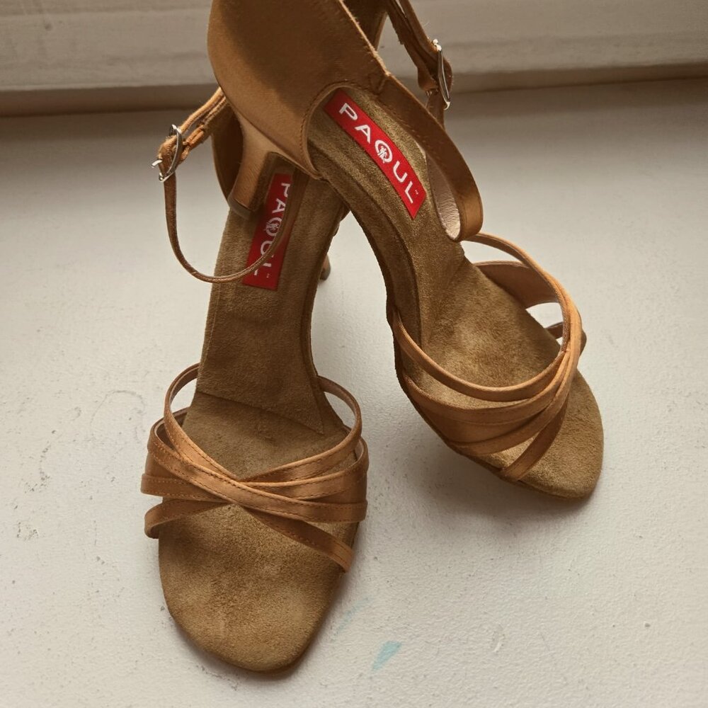 PAOUL Rolling Tan Satin Latin Dance Shoes - Euro 36.5 - US Size 6 - Italian Made